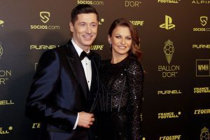 Robert Lewandowski - zarobki w Barcelonie