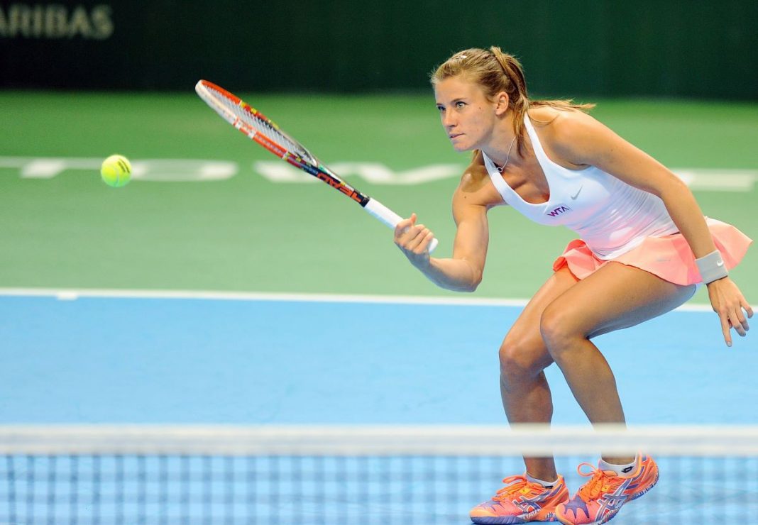 Katarzyna Piter w trakcie meczu tenisa