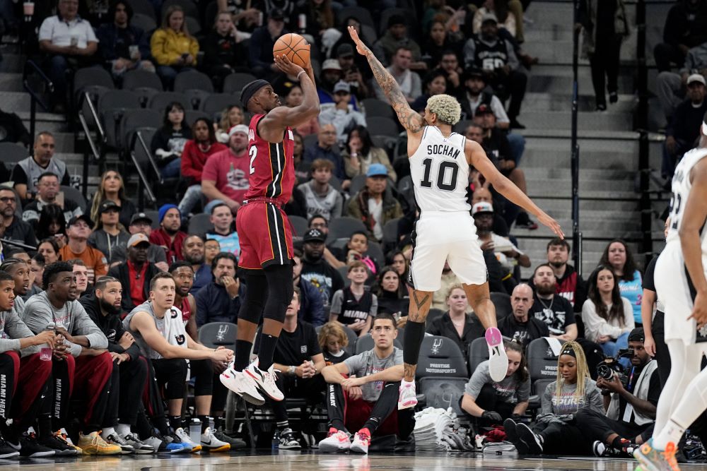 Jeremy Sochan w meczu Spurs z Miami Heat