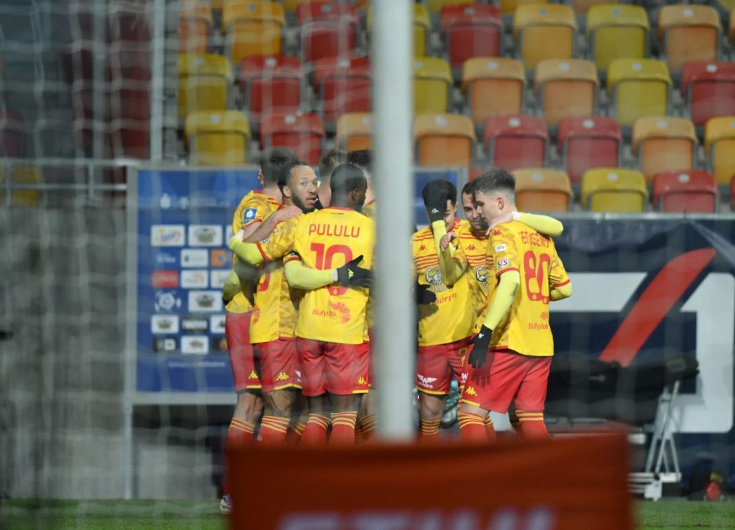 jagiellonia-cercle-typy-kursy-bonus Radość piłkarzy Jagiellonii Białystok.