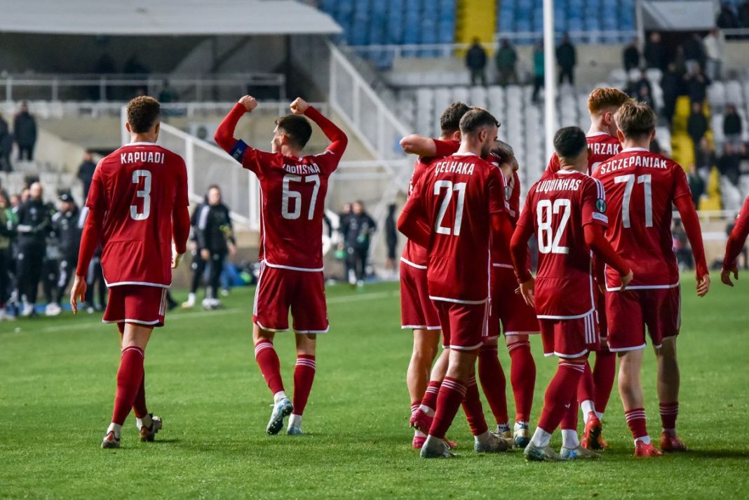 molde-legia-typy-kursy-bonus Radość piłkarzy Legii Warszawa.