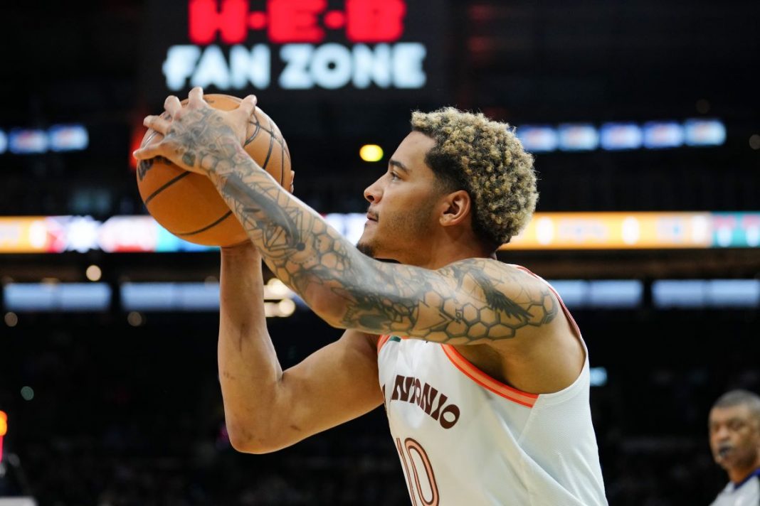 Sochan oddający rzut.