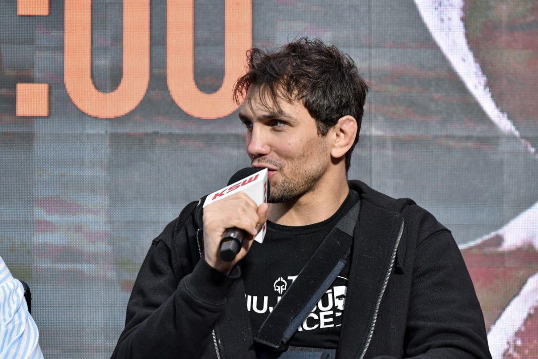 Marian Ziółkowski na konferencji prasowej.