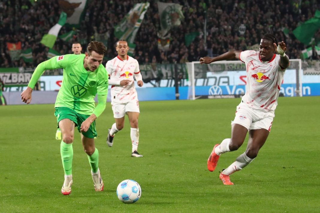 Jakub Kamiński w meczu z RB Lipsk.