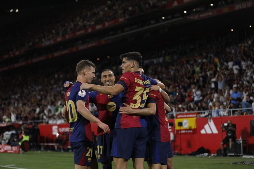 Radość piłkarzy FC Barcelony.