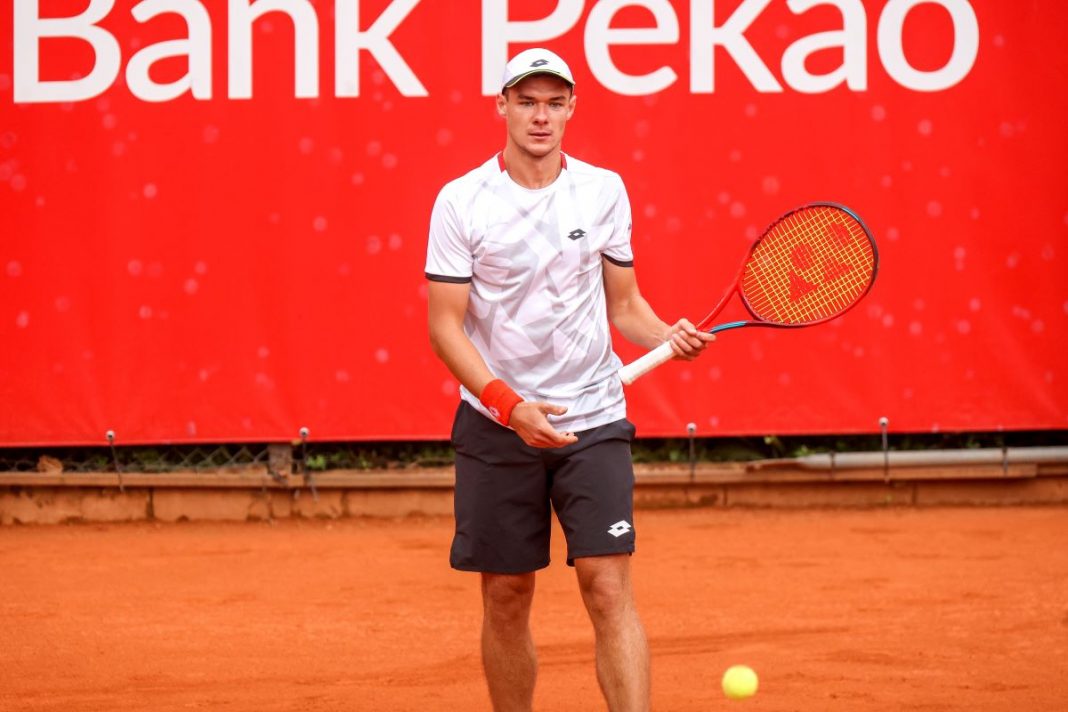 de-jong-majchrzak-atp-marrakesz Kamil Majchrzak na korcie.