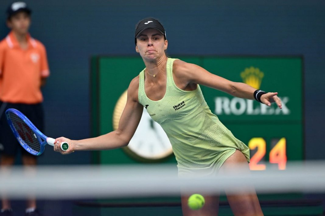 Magda Linette w trakcie wymiany.