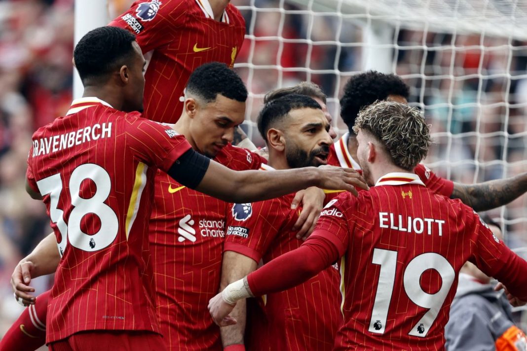 liverpool-mistrzem-anglii Radość piłkarzy FC Liverpoolu.