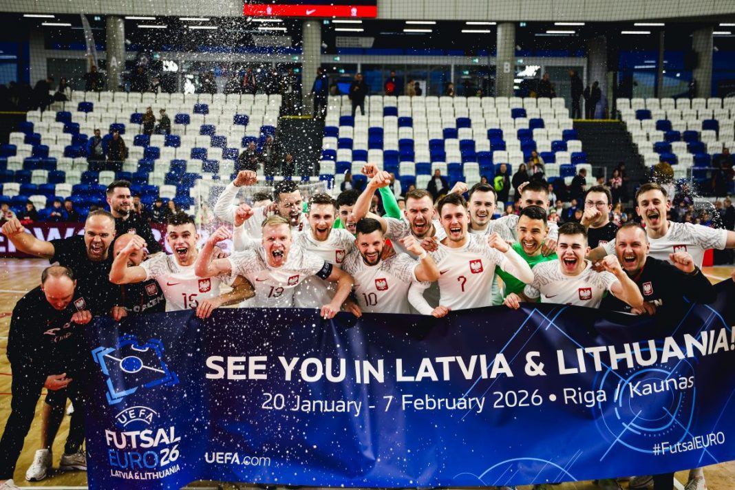 slowacja-polska-el-me-futsal Radość polskich futsalistów z awansu.