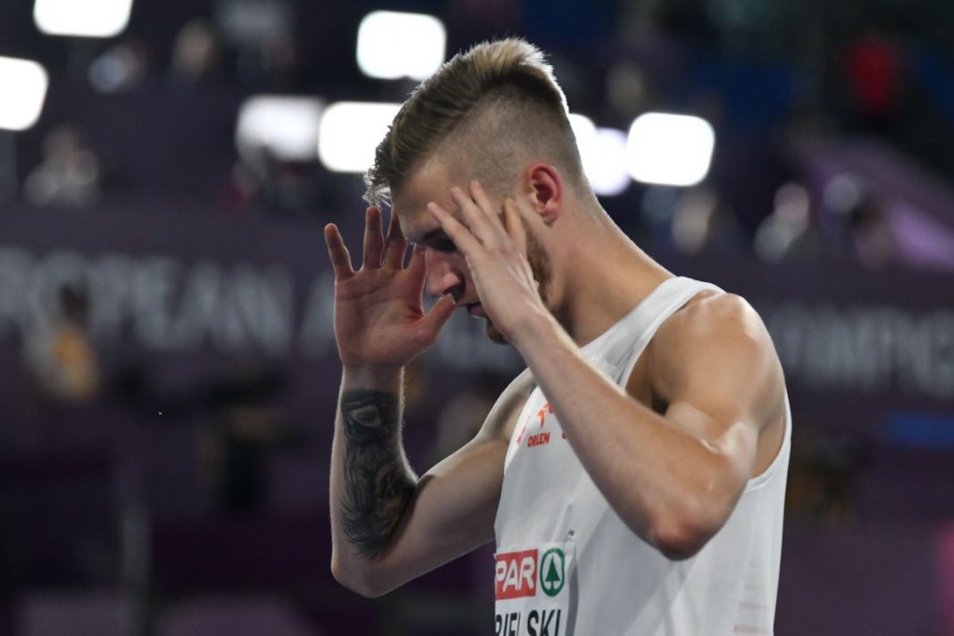 Norbert Kobielski na zbliżeniu.