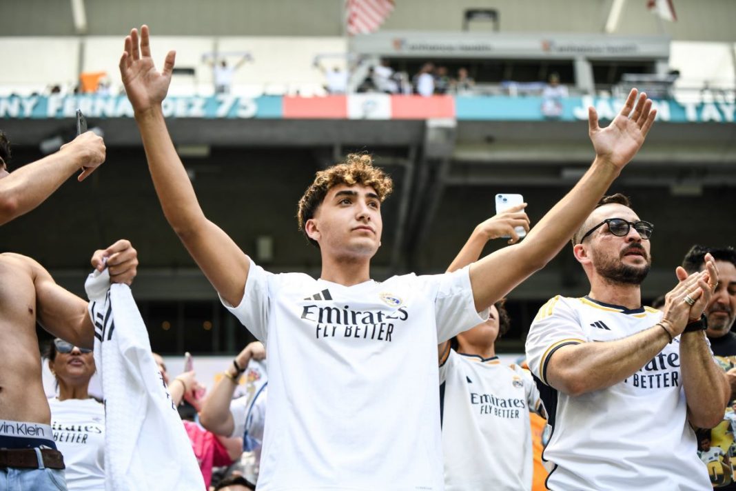 Kibice Realu Madryt.