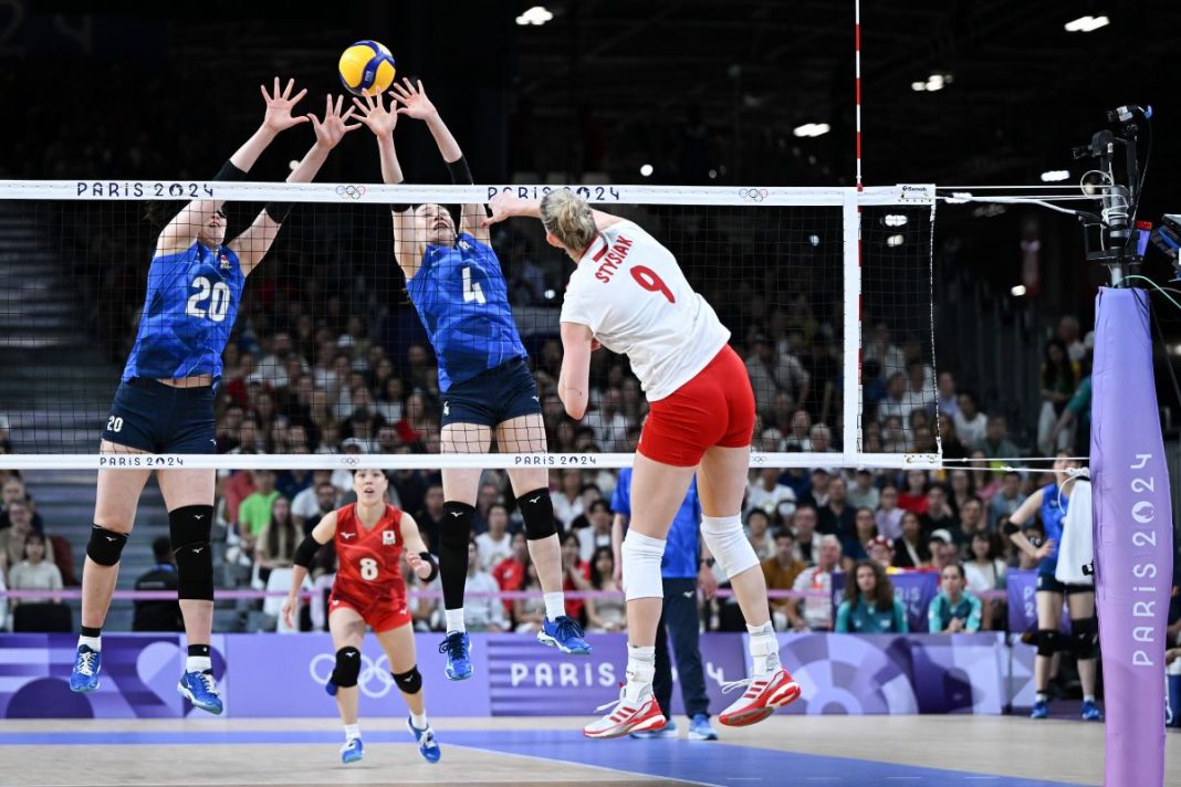 Magdalena Stysiak w ataku.