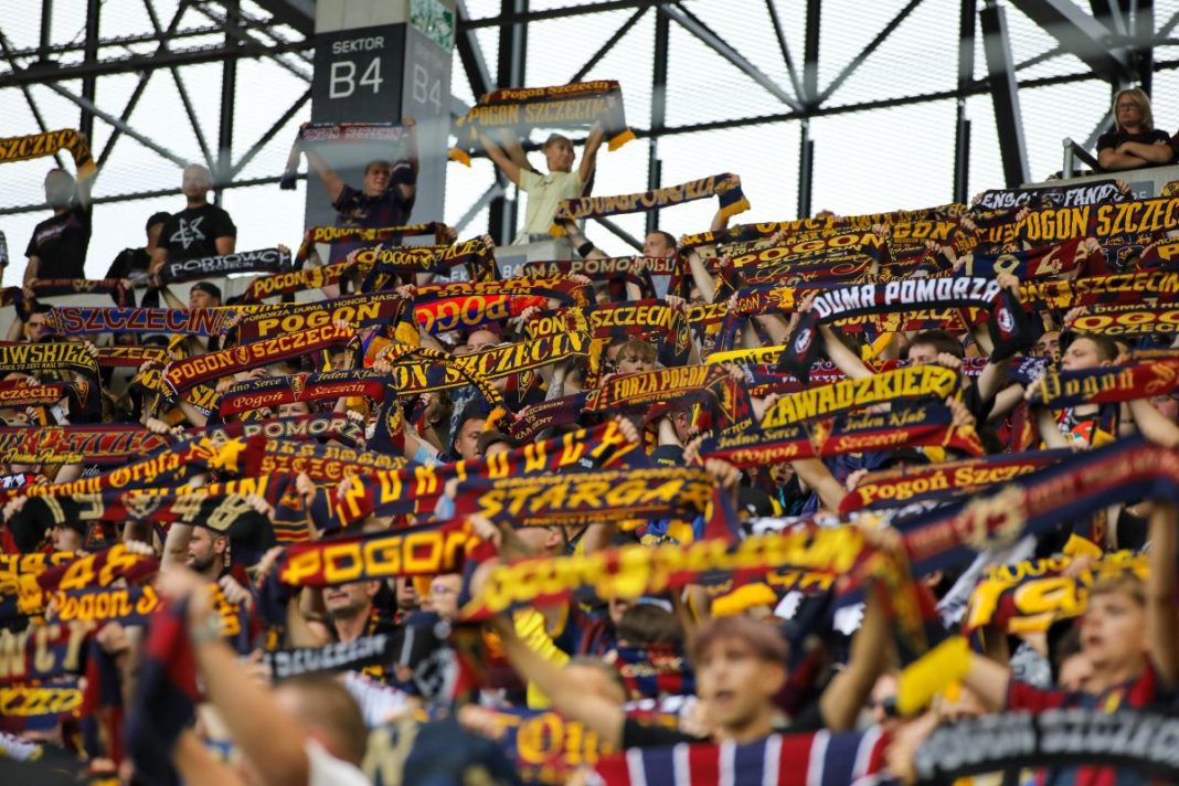 Kibice Pogoni Szczecin.