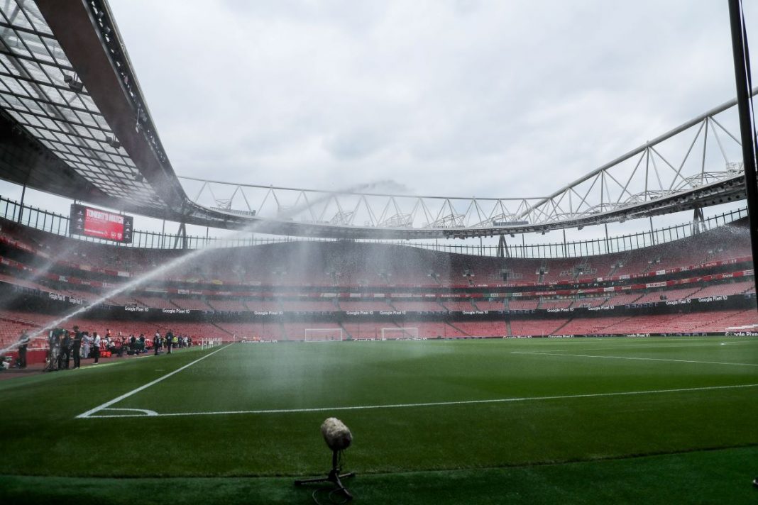 Trybuny Emirates Stadium.