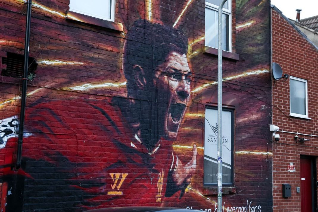 Mural ze Stevenem Gerrardem.