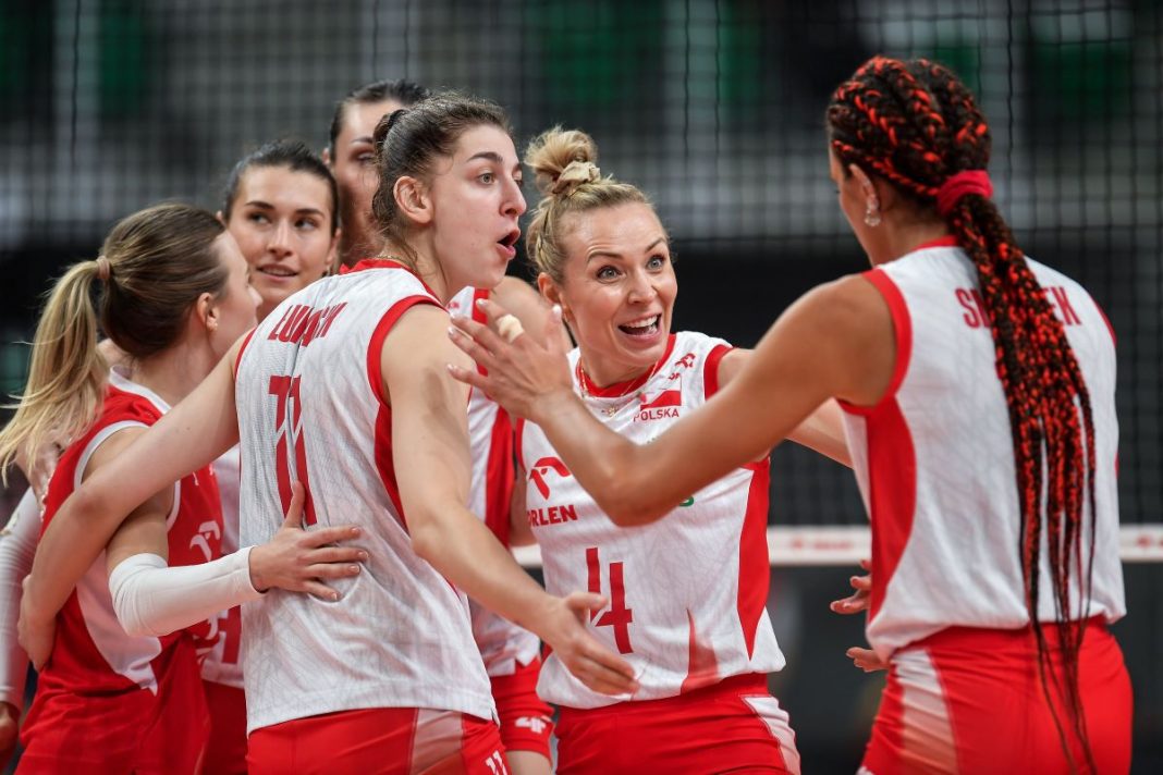 Radość siatkarek reprezentacji Polski.