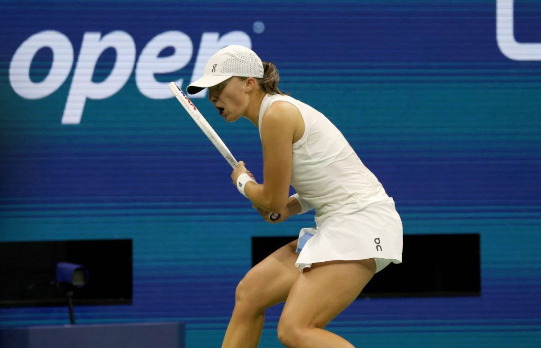 Iga Świątek w trakcie meczu US Open.