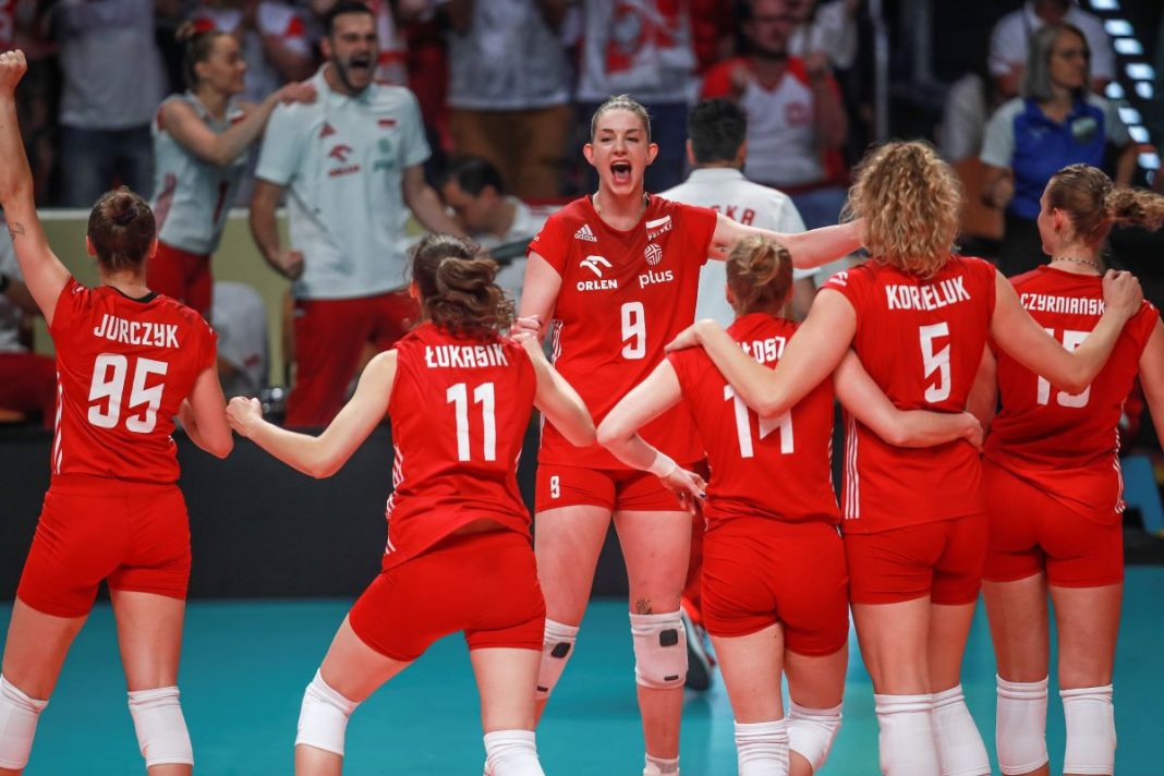 Radość siatkarek reprezentacji Polski.