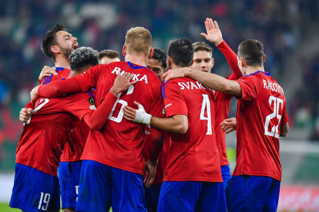 Radość piłkarzy Rakowa Częstochowa.