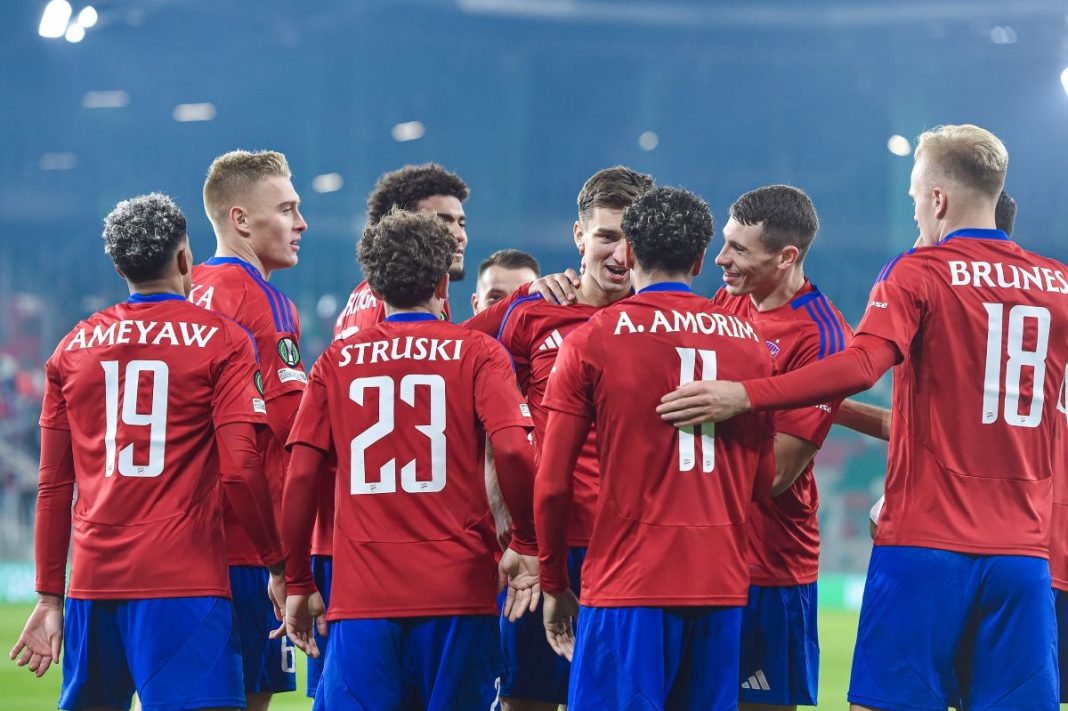 Radość piłkarzy Rakowa Częstochowa.