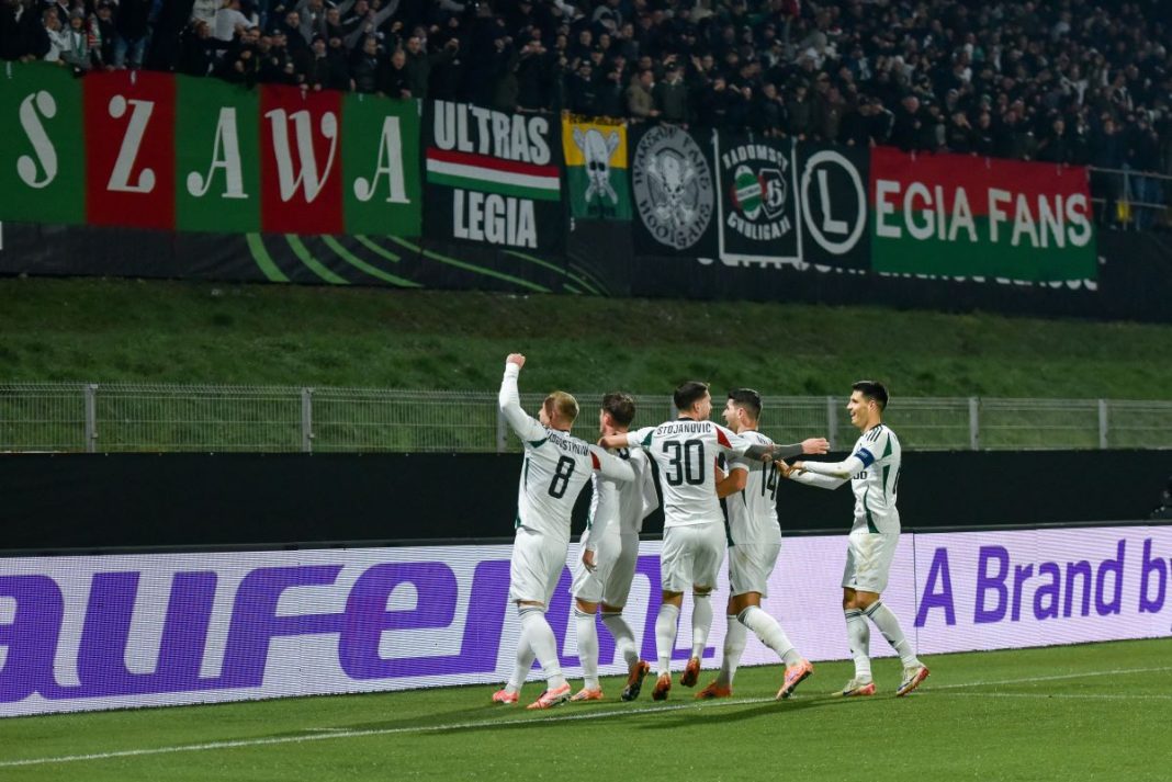 Radość piłkarzy Legii Warszawa.