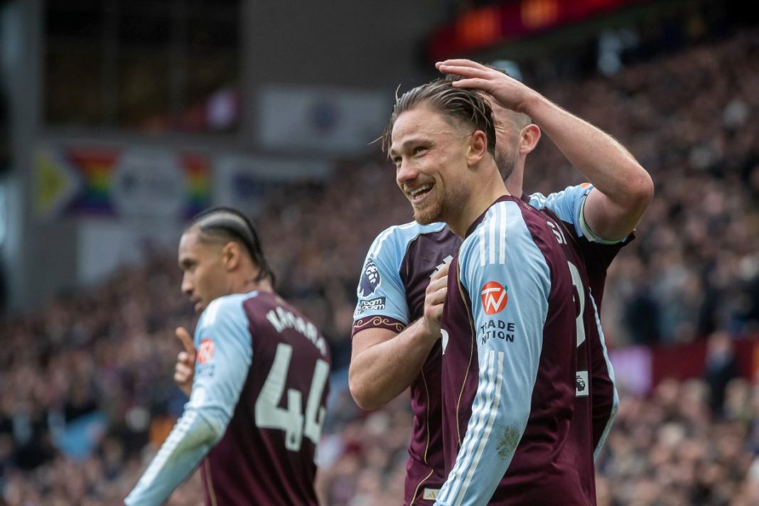 Matty Cash radość po golu.