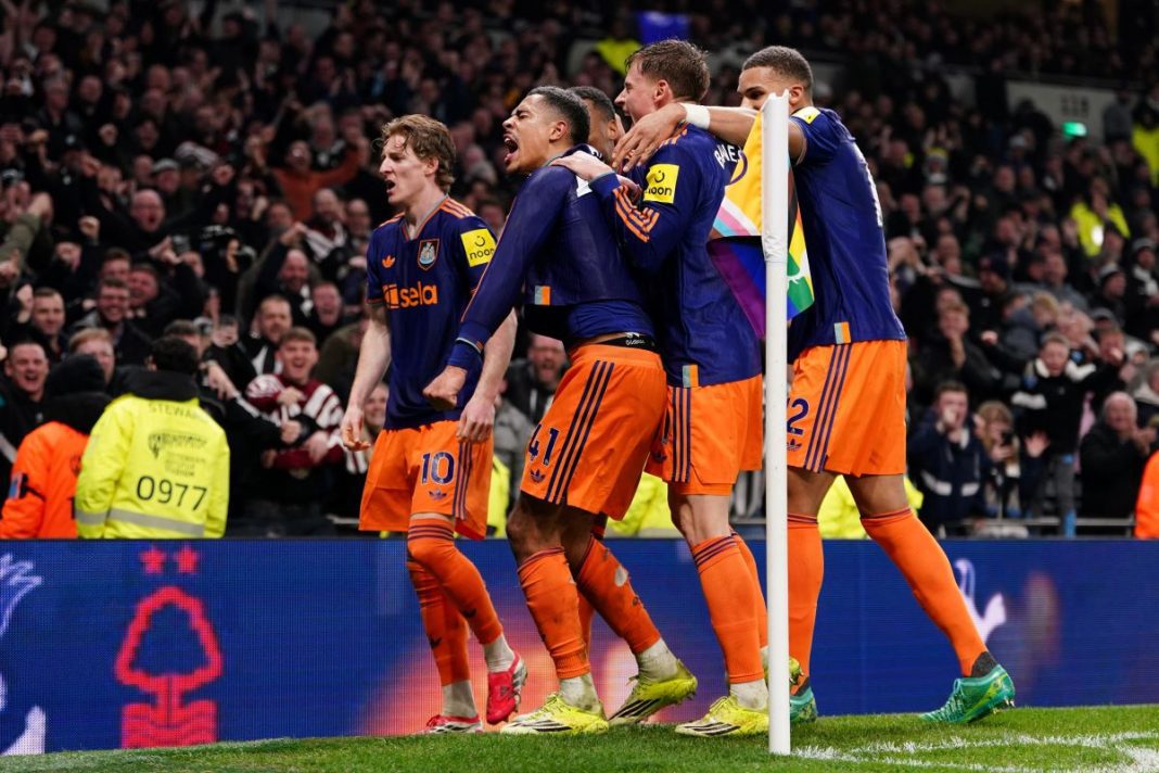 Radość piłkarzy Newcastle.
