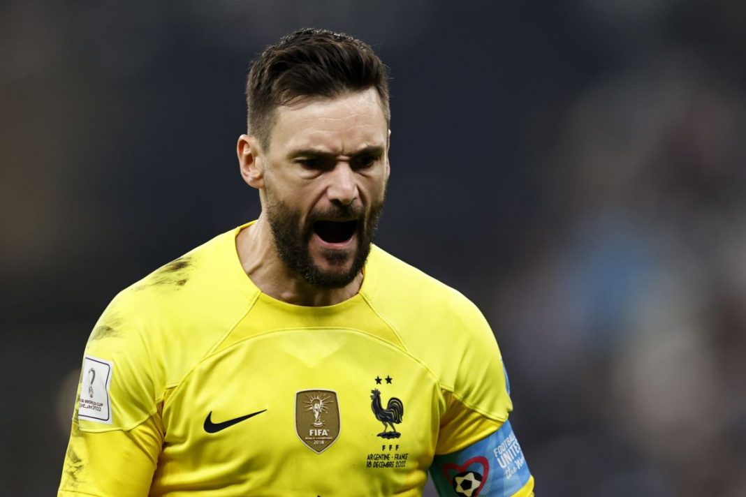 Hugo Lloris w barwach reprezentacji Francji.