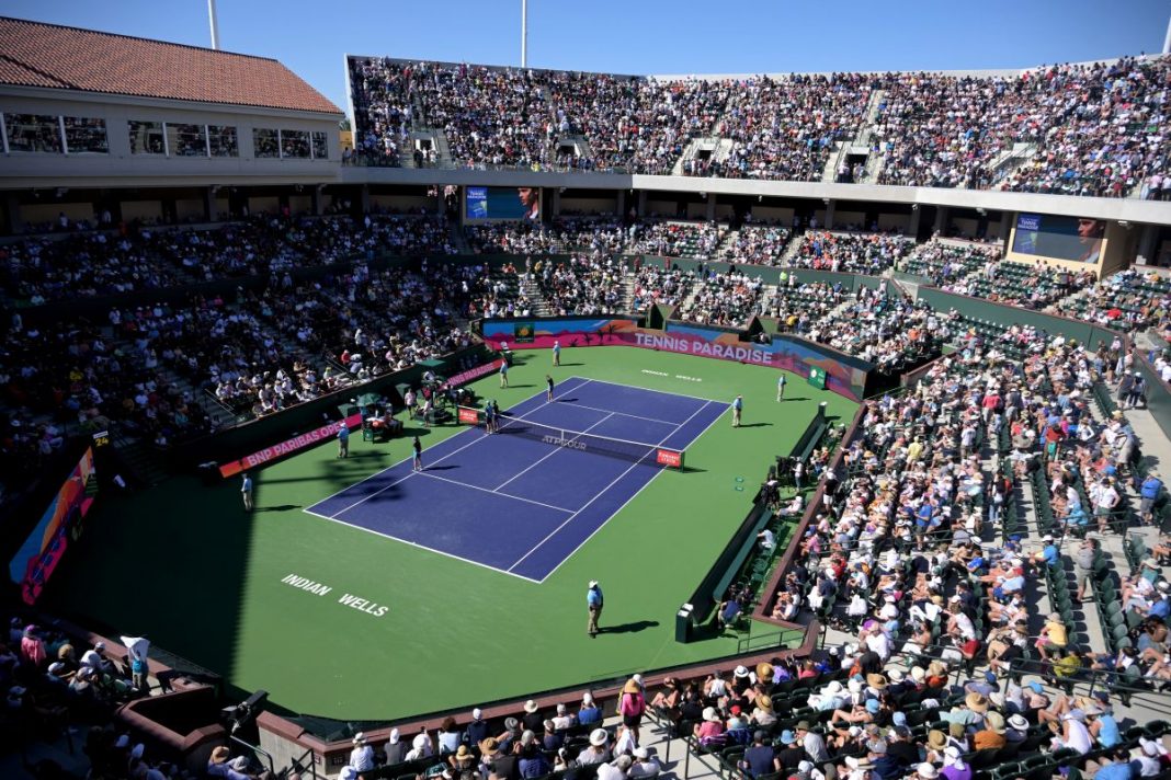 Kort w Indian Wells.