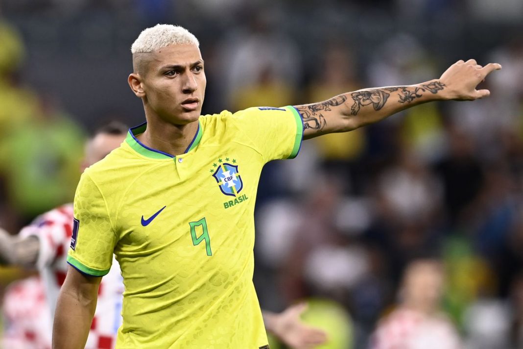 Richarlison w barwach reprezentacji Brazylii.