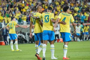 Radość piłkarzy reprezentacji Brazylii.