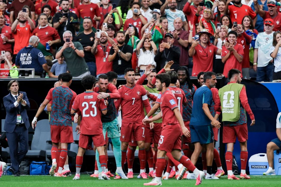 Radość piłkarzy reprezentacji Portugalii.