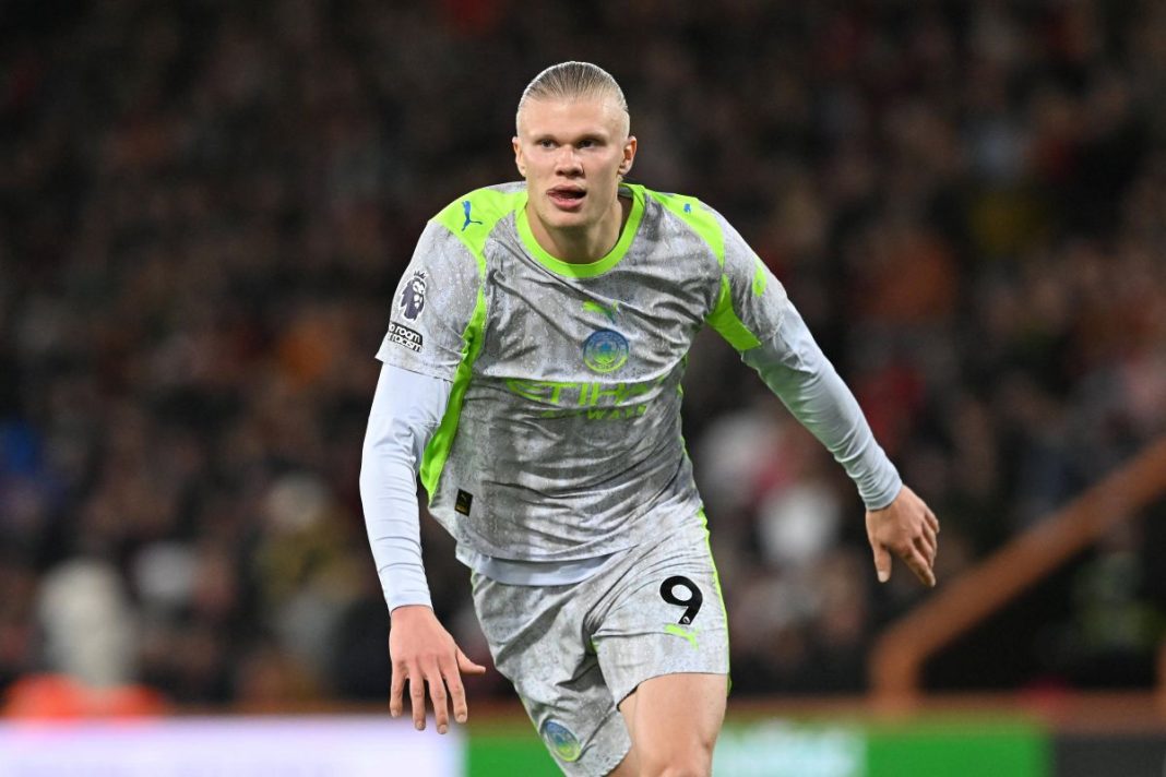 Erling Haaland w trakcie meczu w barwach Manchesteru City.