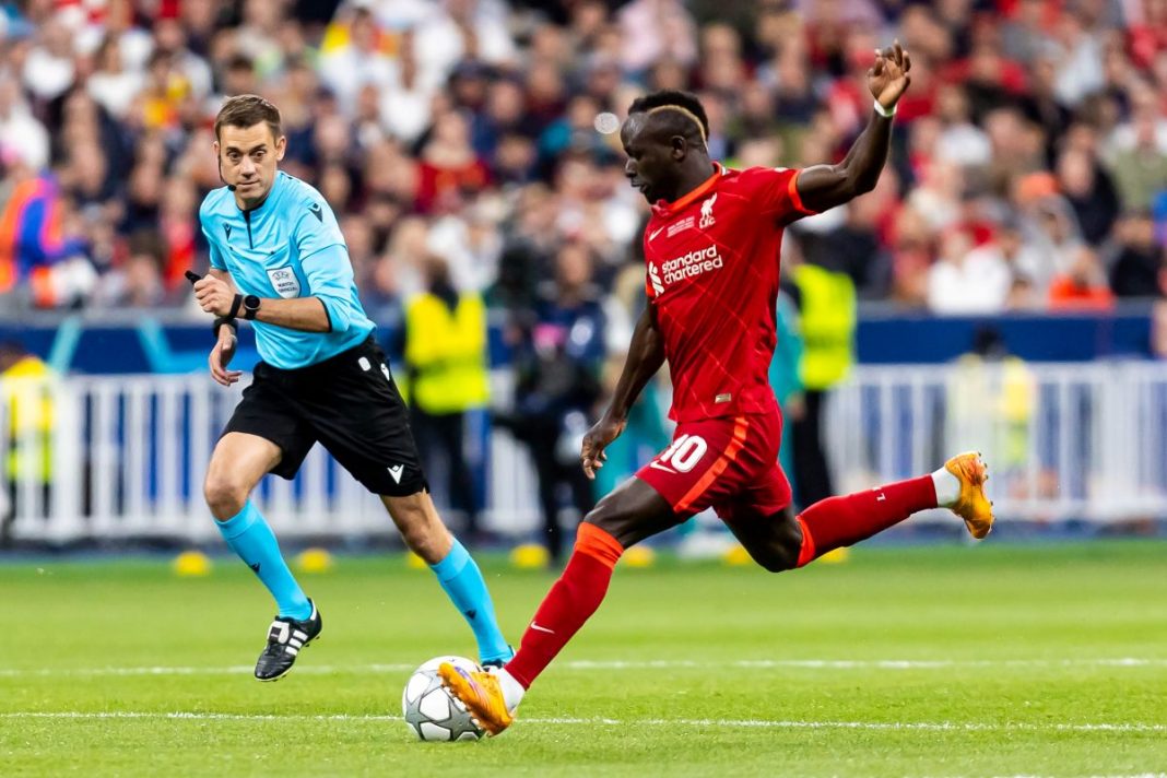 Sadio Mane jako piłkarz Liverpoolu.