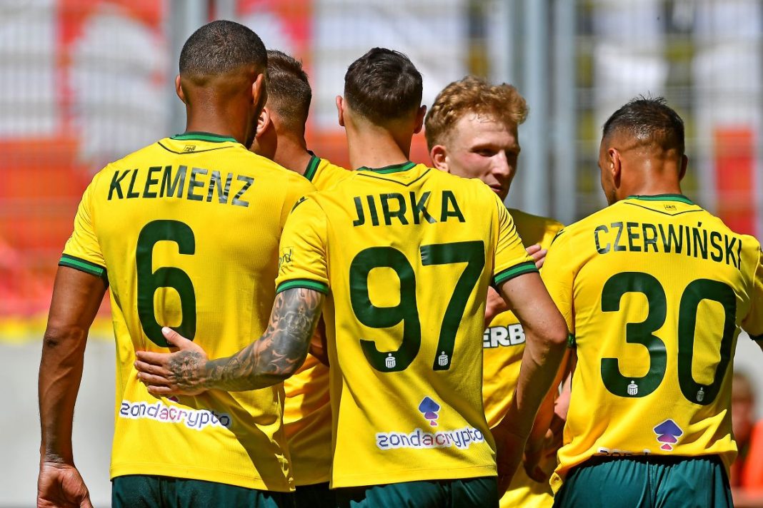 Radość piłkarzy GKS Katowice.