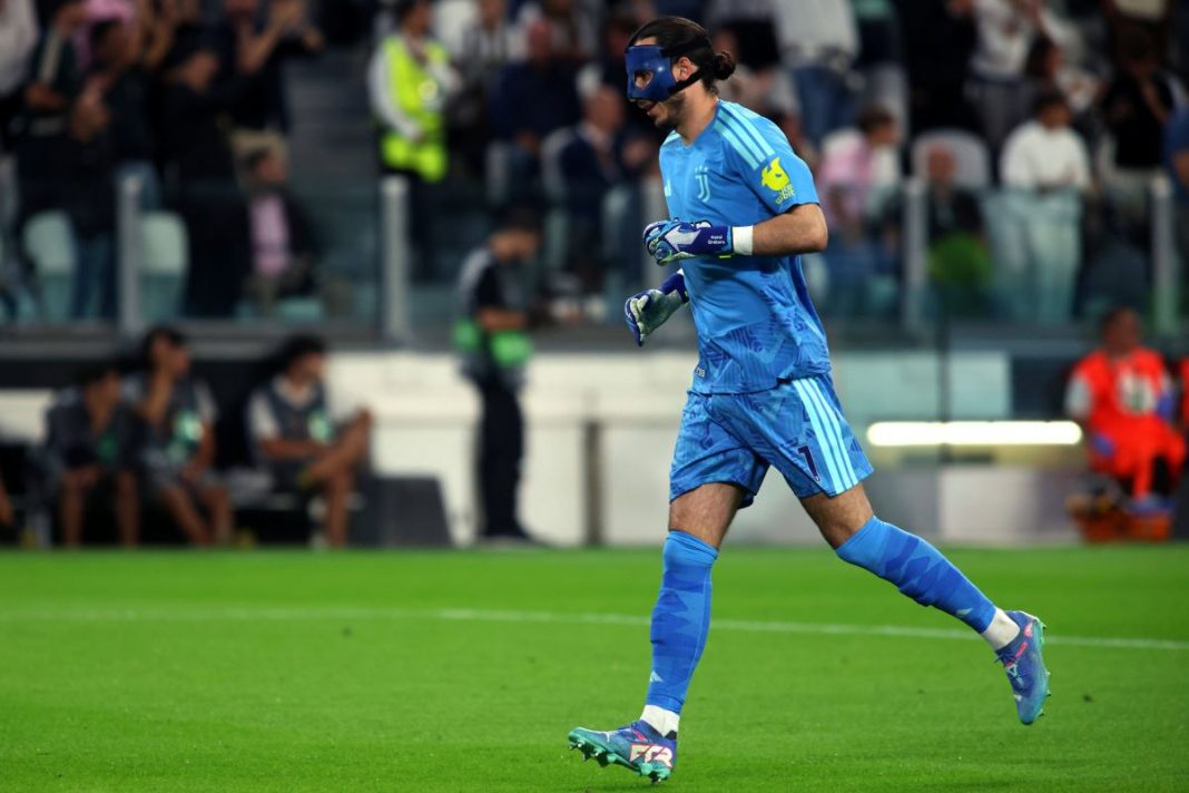 Kamil Grabara w barwach Juventusu.