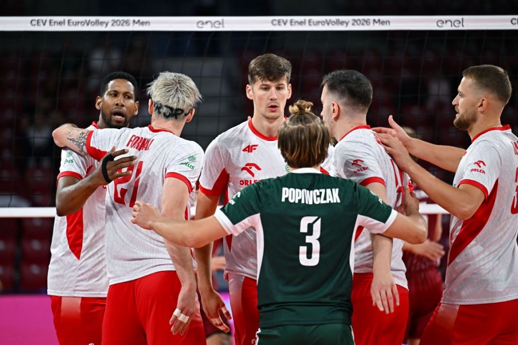 Radość siatkarzy reprezentacji Polski.
