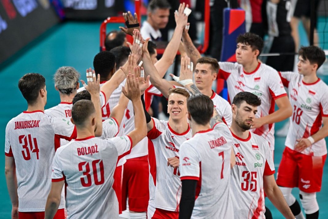 Radość siatkarzy reprezentacji Polski.