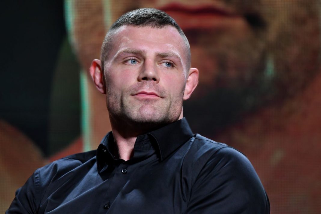 Marcin Wójcik na konferencji prasowej.